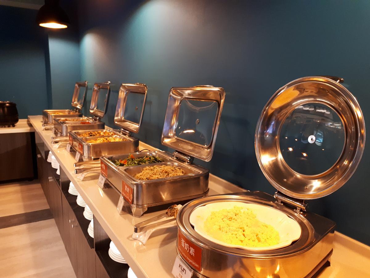 Kun Tour Hotel Tajcshung Kültér fotó